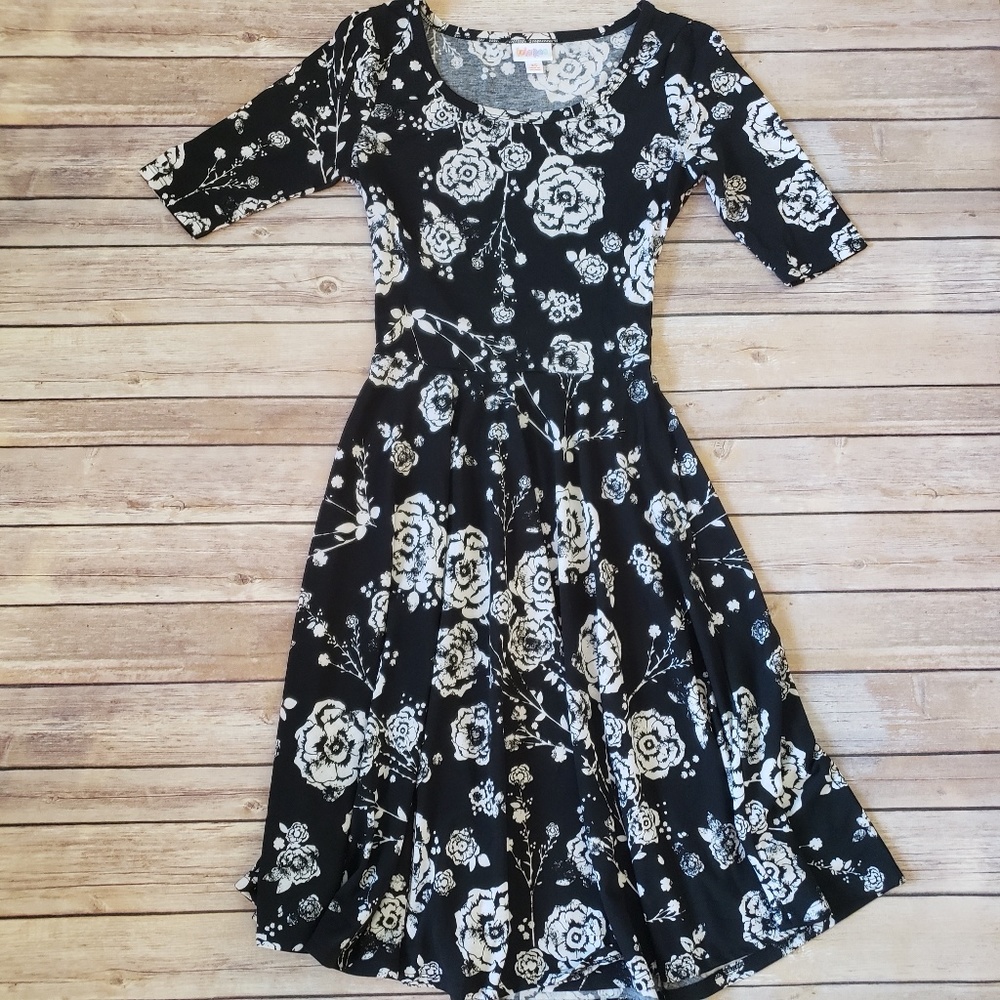 XS Floral Nicole EUC